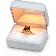 Picture of WHITE Leatherette Lighted Ring Box