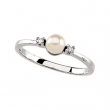 14K White Gold Cultured Pearl And Diamond Ring