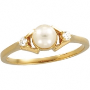 Picture of 14K Yellow Gold Cultured Pearl And Diamond Ring