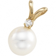 Picture of 14K Yellow Gold Cultured Pearl And Diamond Pendant