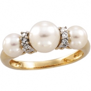 Picture of 14K Yellow Gold 07.00- 05.00-05.50 Freshwater Cultured Pearl And Diamond Ring