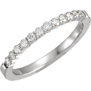 Picture of 14kt White Band Complete with Stone ROUND 01.70 MM Diamond Polished 1/4CTW DIA ANNIVERSARY BAND