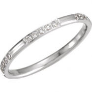 Picture of 14kt White 06.00 1/6CTW DIAMOND ETERNITY BAND
