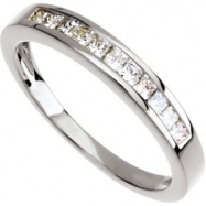 Picture of 14KW SIZE 07.50/ 1/3 CT TW P DIAMOND ANNIVERSARY BAND