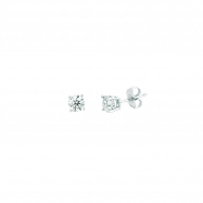 Picture of 4 prongs stud earrings