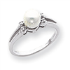 14k White Gold 6mm Pearl A Diamond ring