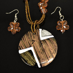 Picture of Brown Mother of Pearl Necklace and Earrings Set