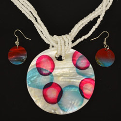 Picture of Multicolored Mother of Pearl Necklace and Earrings Set
