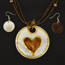 Picture of Brown Heart Mother of Pearl Necklace and Earrings Set