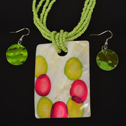 Picture of Green Mother of Pearl Necklace and Earrings Set