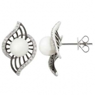 Picture of Freshwater Pearl Diamond Earrings