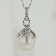 Picture of Freshwater Pearl Diamond Necklace